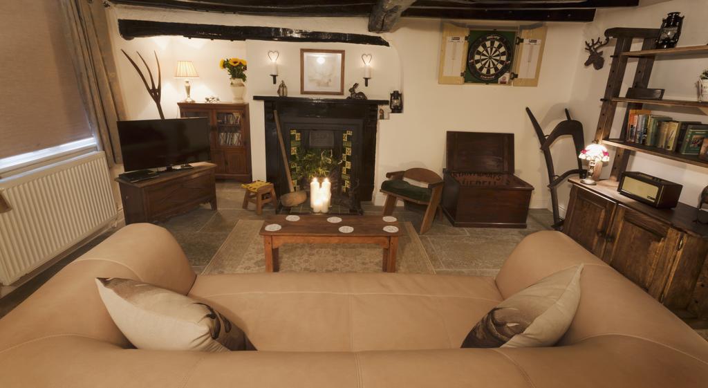 Blue Bell Cottage Ollerton Room photo